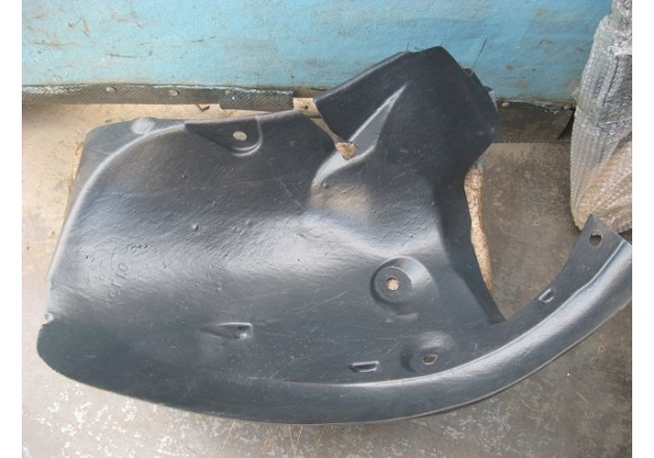 Підкрилок передній лівий, задня частина Renault Clio III, 05-09, 8200289945*